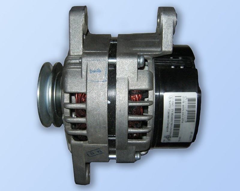 Генератор Г-3302,УАЗ дв.УМЗ-4216 14V 90А 3282М.3771000